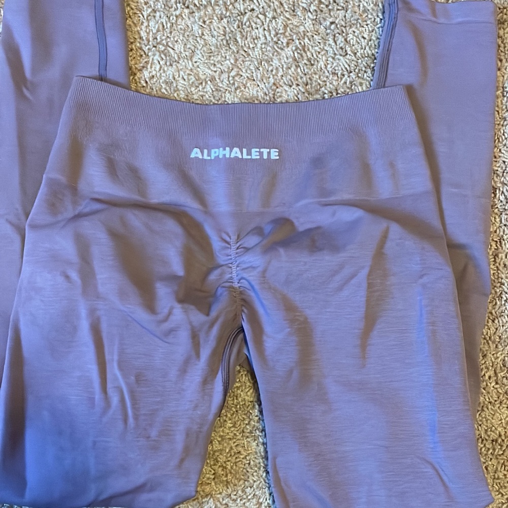 SOLD— Alphalete Amplify Passive Purple Leggings